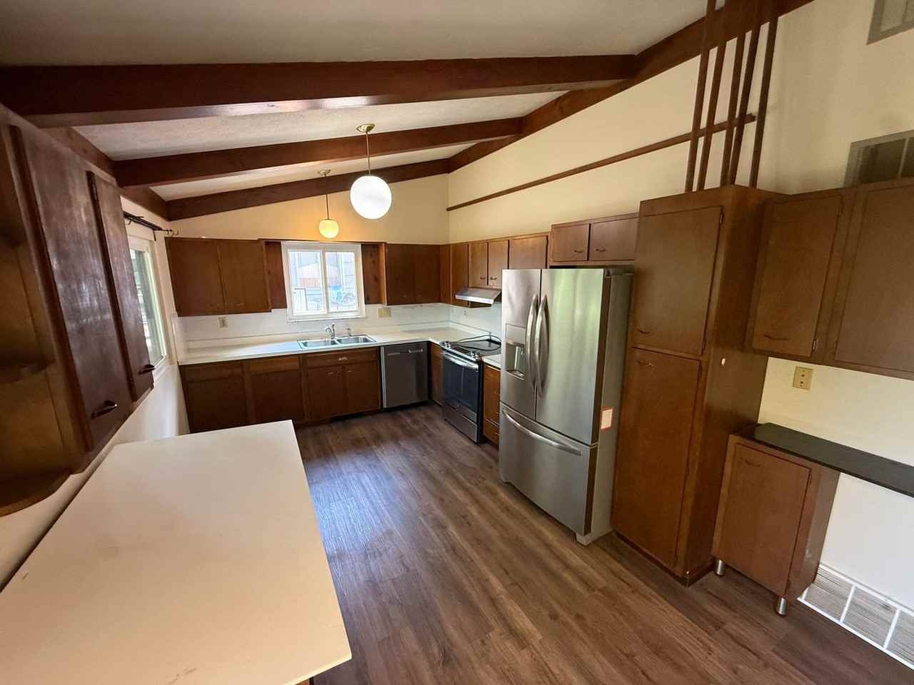 805 Basil Rd - Photo 4 of 14