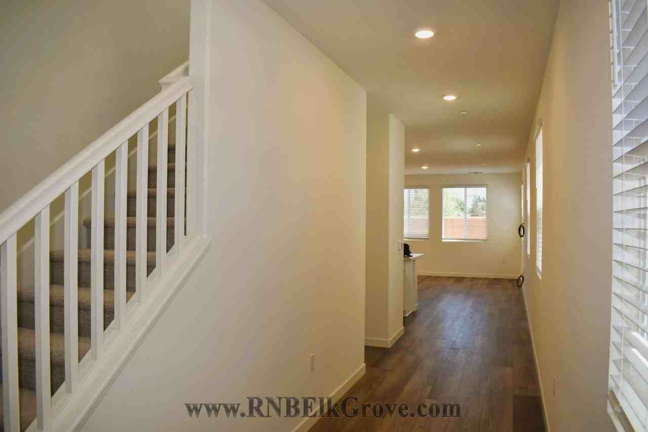 8881 J Sheehan St - Photo 3 of 20