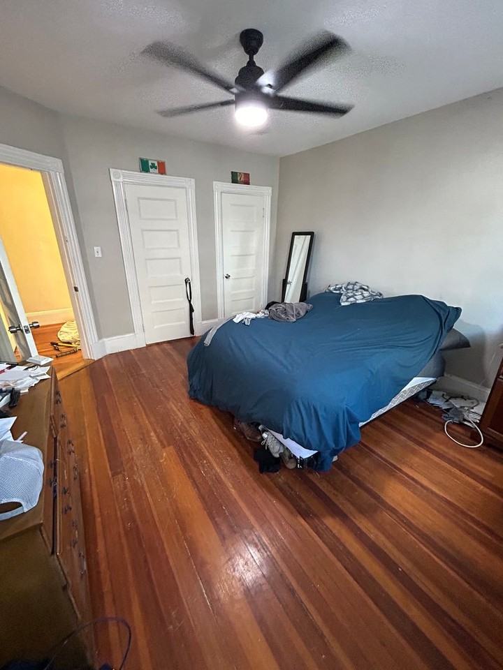 77 Bigelow St - Photo 3 of 7