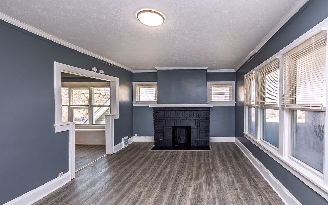 3924 East 123rd Street, Unit Unit B (Upstairs) - Photo 7 of 20