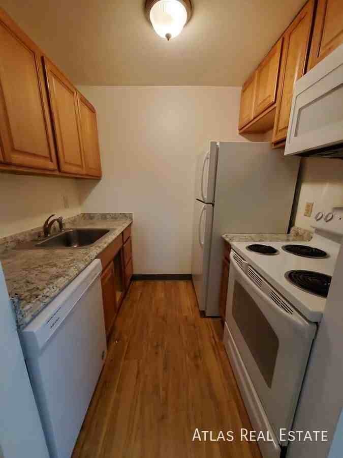 207 Mathews St #11 - Photo 2 of 11