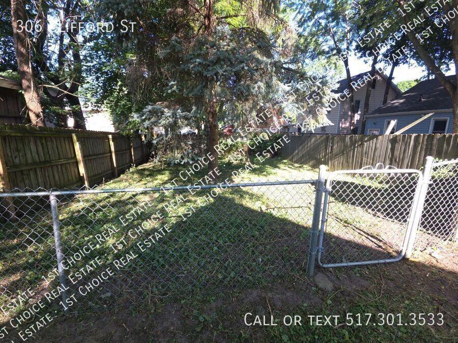 306 Clifford St - Photo 3 of 3