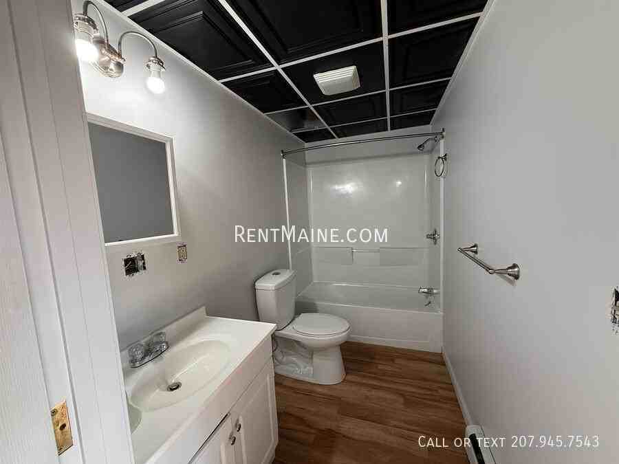 35 Main St #44 - Photo 3 of 5