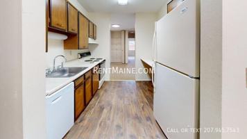 featured image of 27 Longrale Park Apt G #Apt G