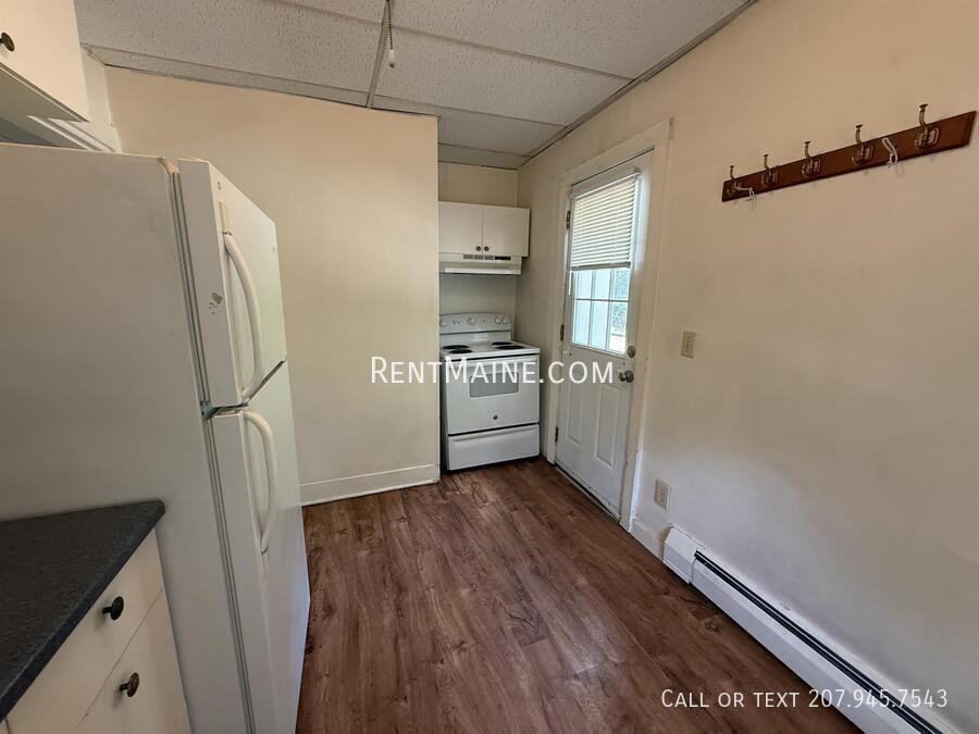 8 Commercial St #1 - Photo 5 of 7