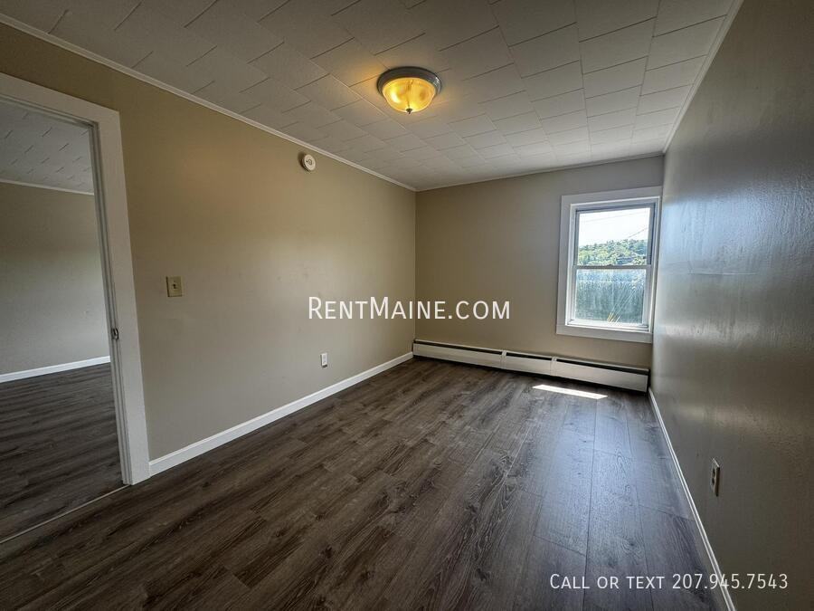 114 Riverside Dr #2 - Photo 7 of 10