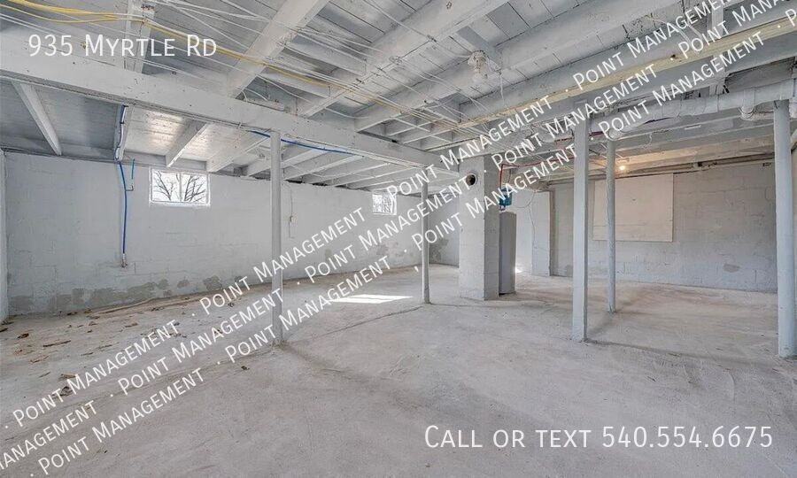 935 Myrtle Rd - Photo 6 of 18