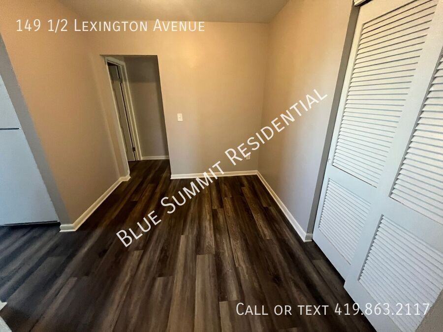 149 1/2 Lexington Ave - Photo 6 of 11