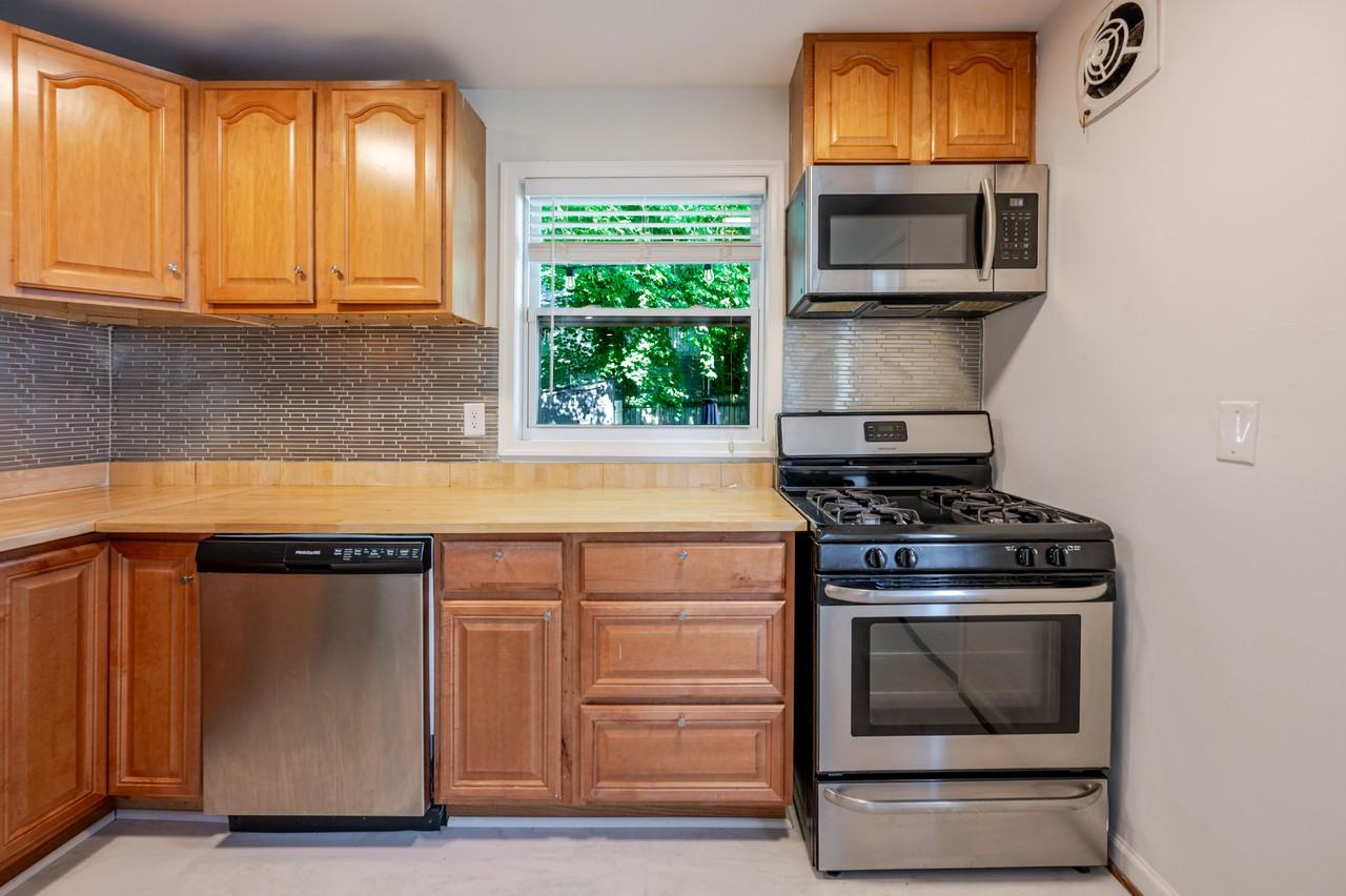 6208 8th St Nw - Photo 6 of 29