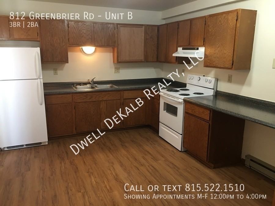 812 Greenbrier Rd #B - Photo 2 of 9