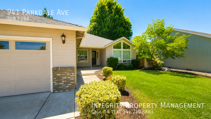 941 Parkdale Ave - Photo 4 of 20