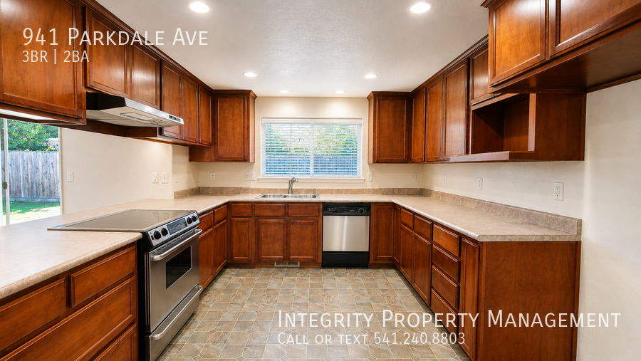 941 Parkdale Ave - Photo 6 of 20