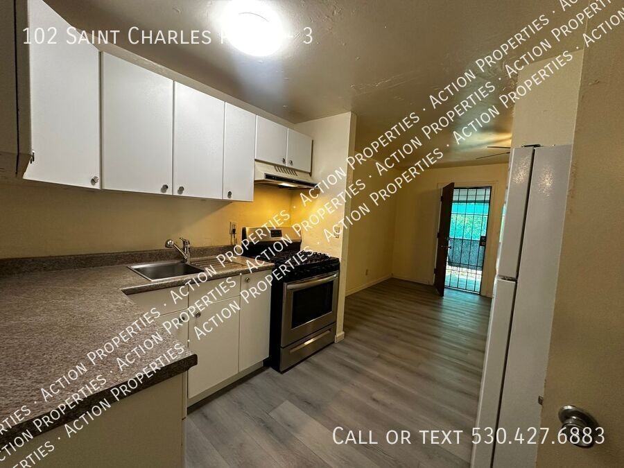 102 W Saint Charles St #3 - Photo 2 of 11
