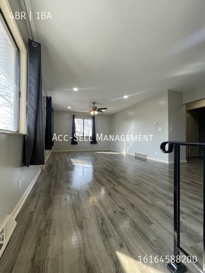 5233 Rich St - Photo 2 of 16