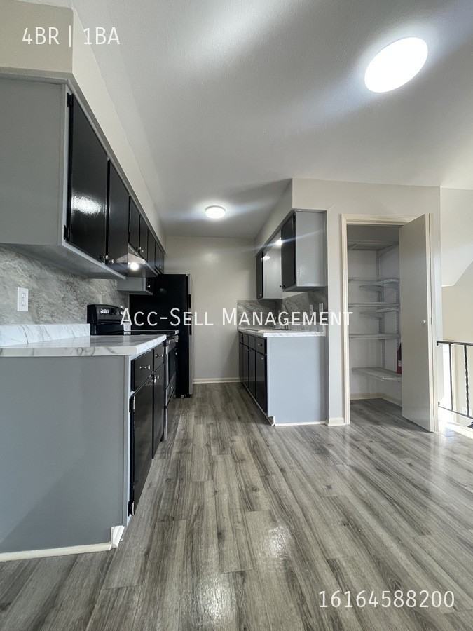 5233 Rich St - Photo 4 of 16