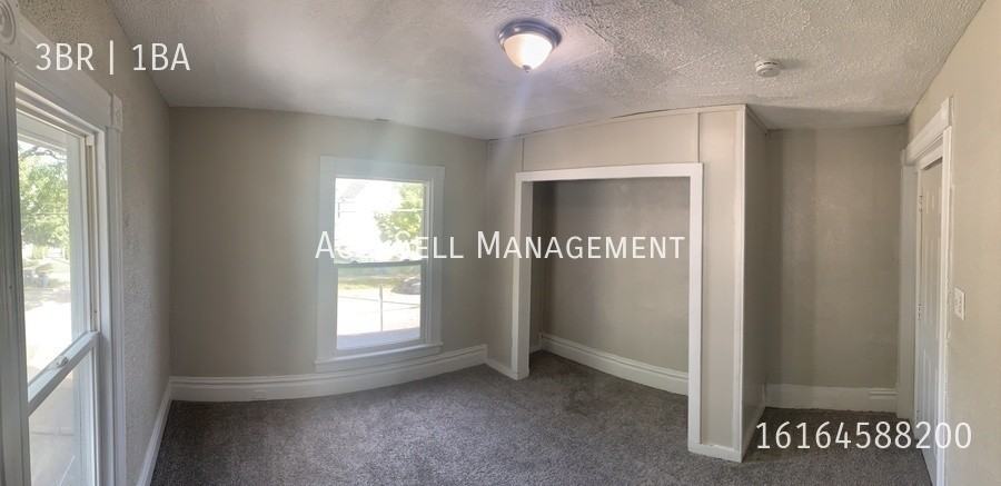 806 Douglas St Nw #2 - Photo 5 of 7