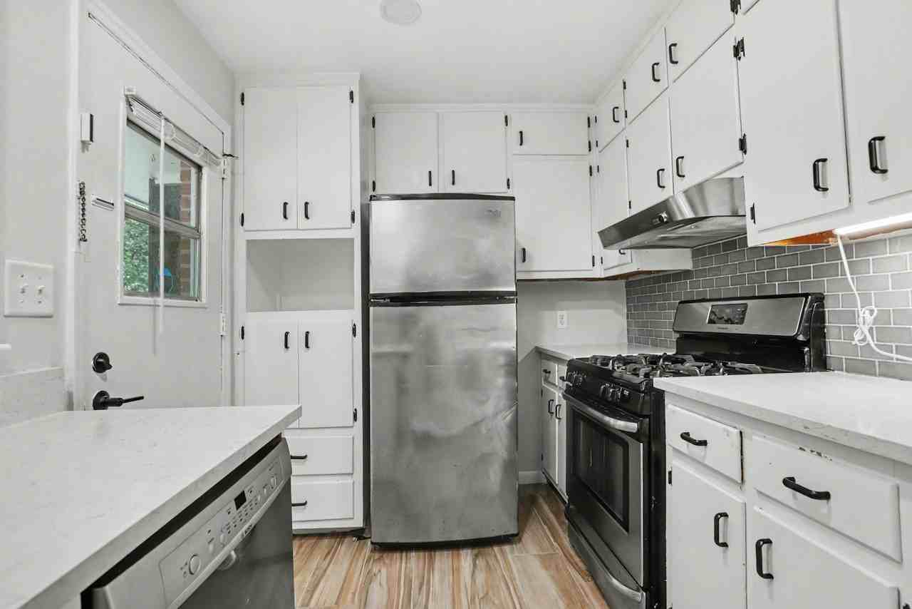 3535 Roswell Road Northeast, Unit E2 - Photo 5 of 14