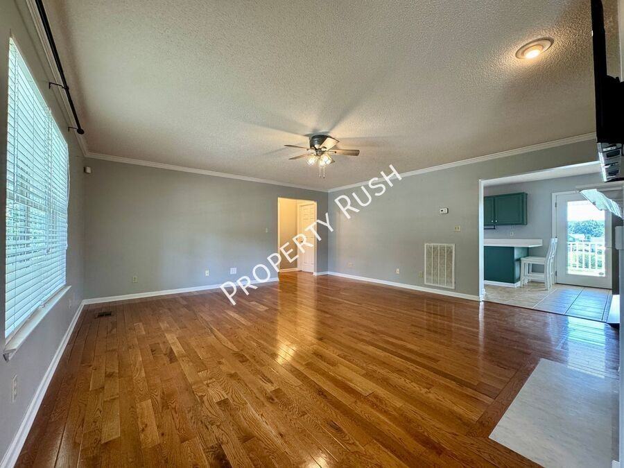53 Spring Wind Cir - Photo 6 of 38