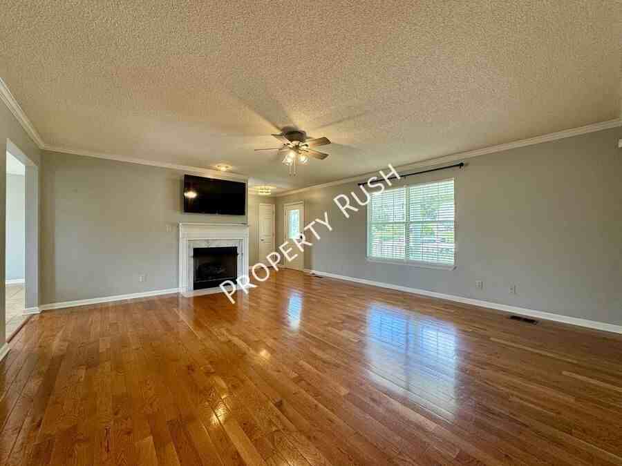 53 Spring Wind Cir - Photo 7 of 38