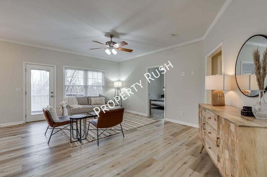 3806 Brock Rd - Photo 2 of 32