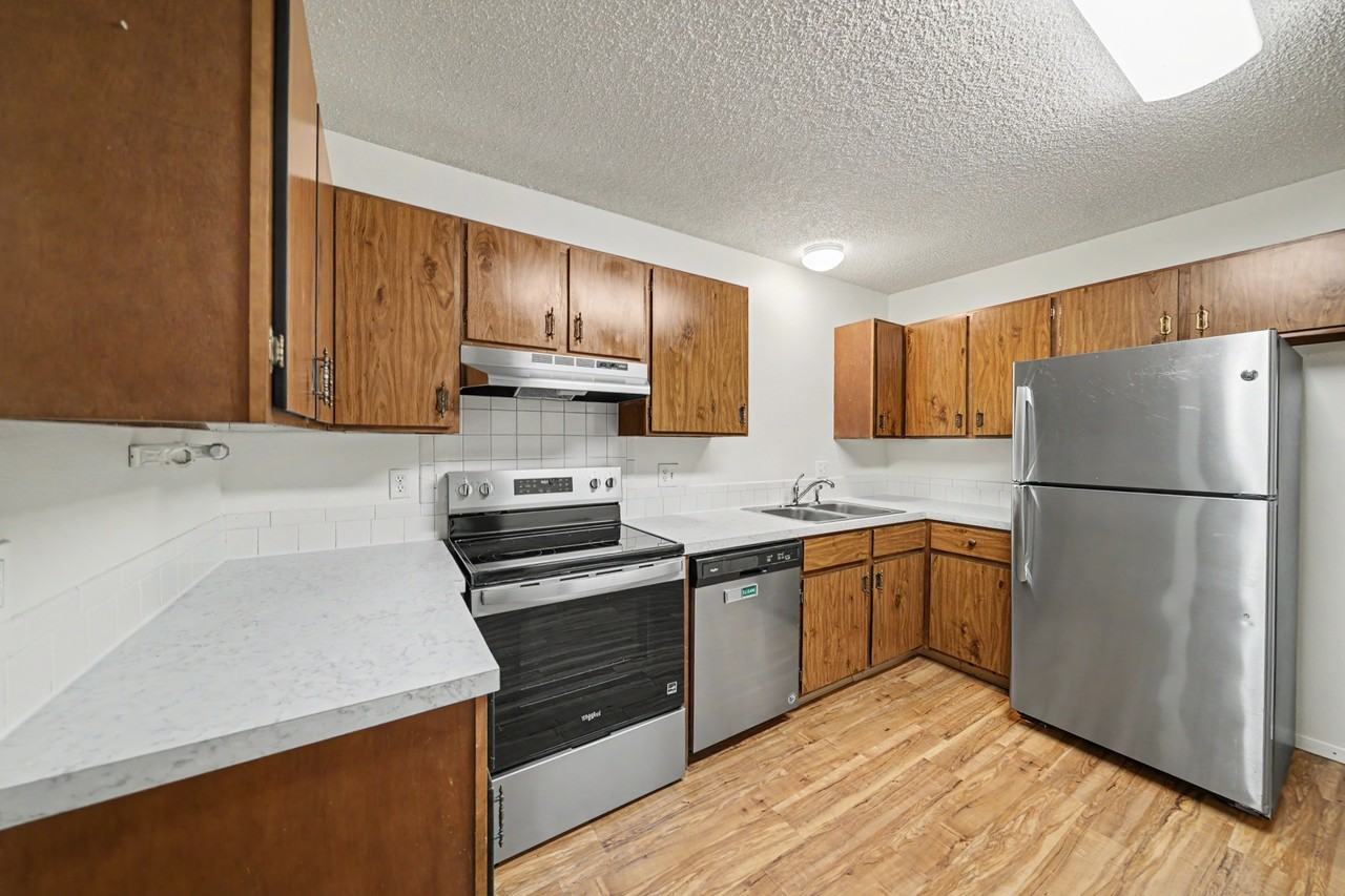 811 Nyssa Dr - Photo 4 of 15