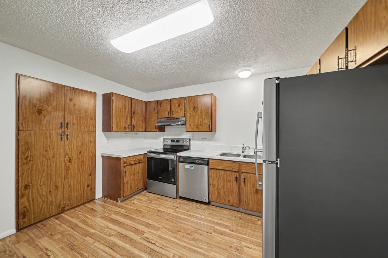 811 Nyssa Dr - Photo 5 of 15