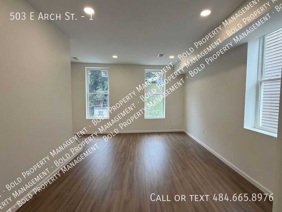 503 E Arch St #1 - Photo 5 of 13