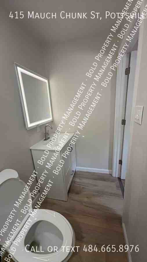 415 Mauch Chunk St #1 - Photo 6 of 9