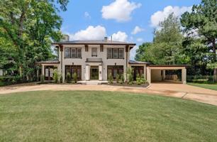 featured image of 1179 E Parkway S