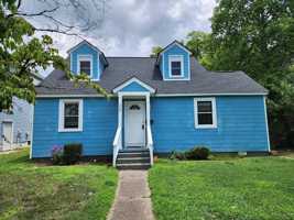 featured image of 222 Wythe Pkwy #1