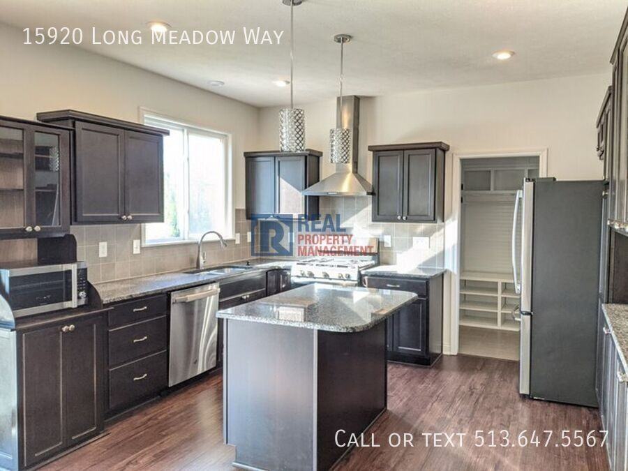 15920 Long Meadow Way - Photo 7 of 23