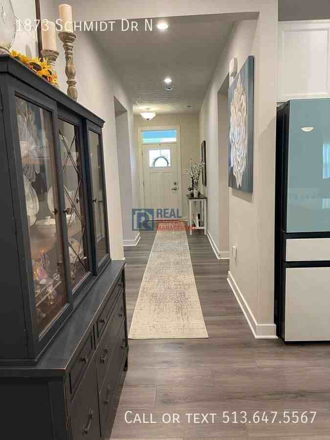 1873 Schmidt Dr N - Photo 4 of 9