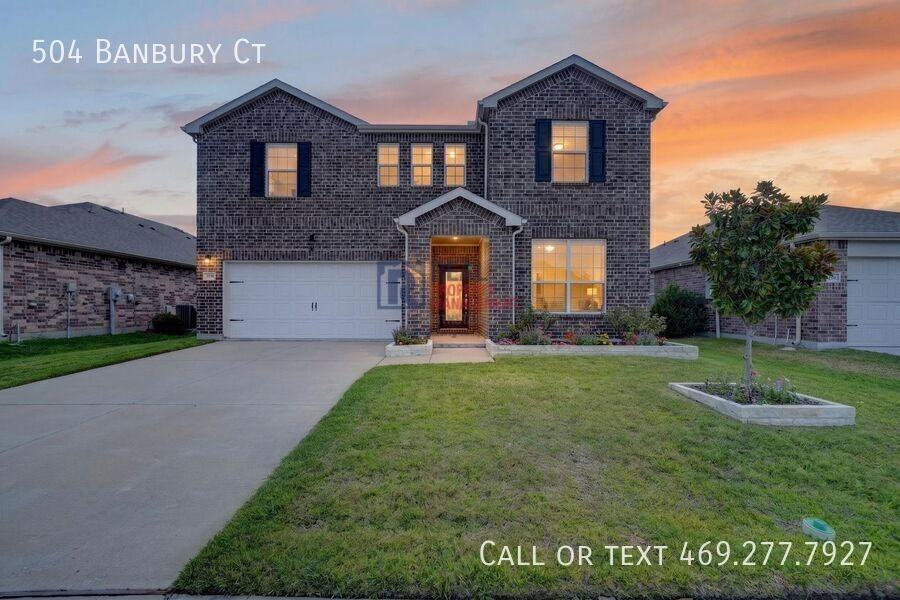 504 Banbury Ct - Photo 2 of 48