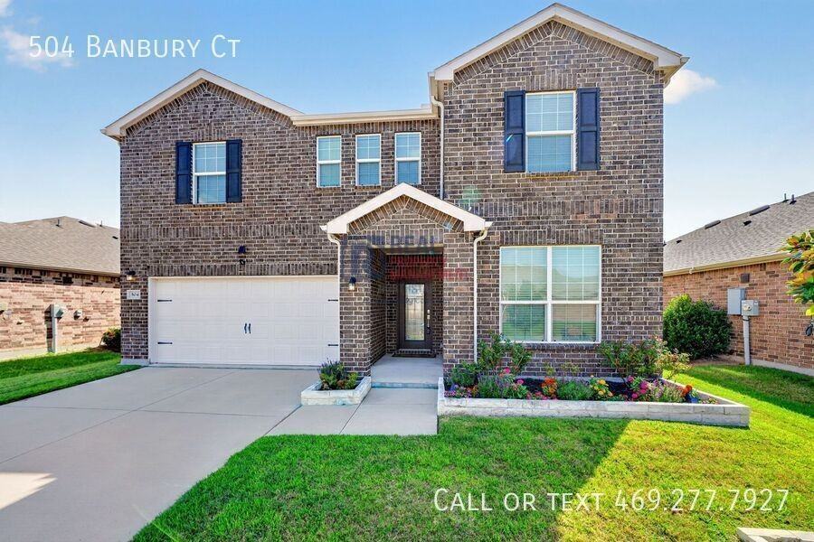 504 Banbury Ct - Photo 3 of 48