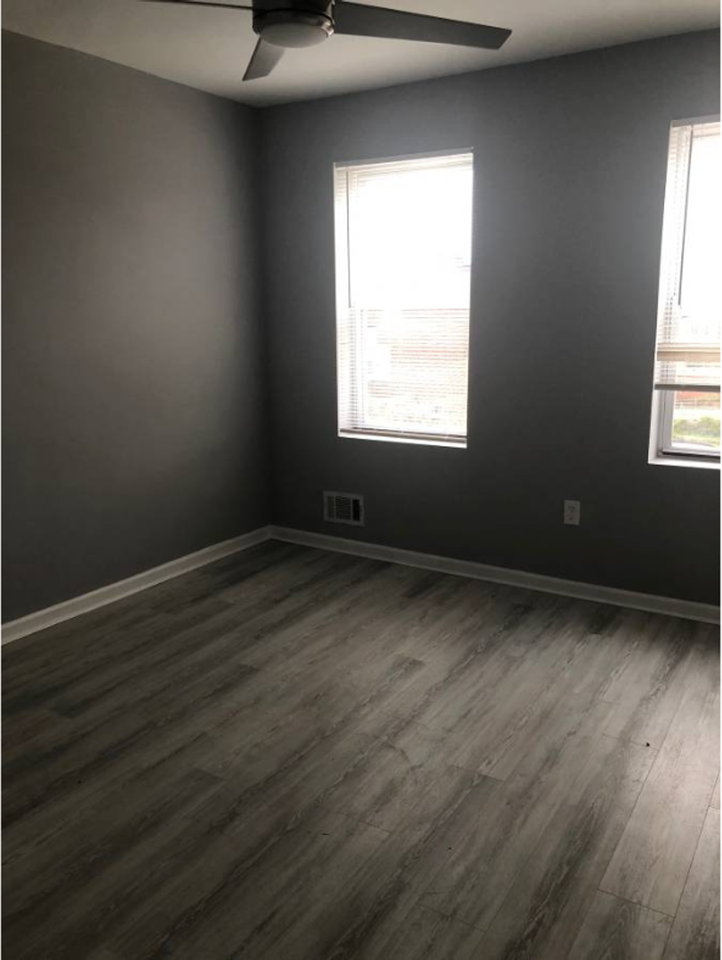 3445 Juneway - Photo 3 of 16