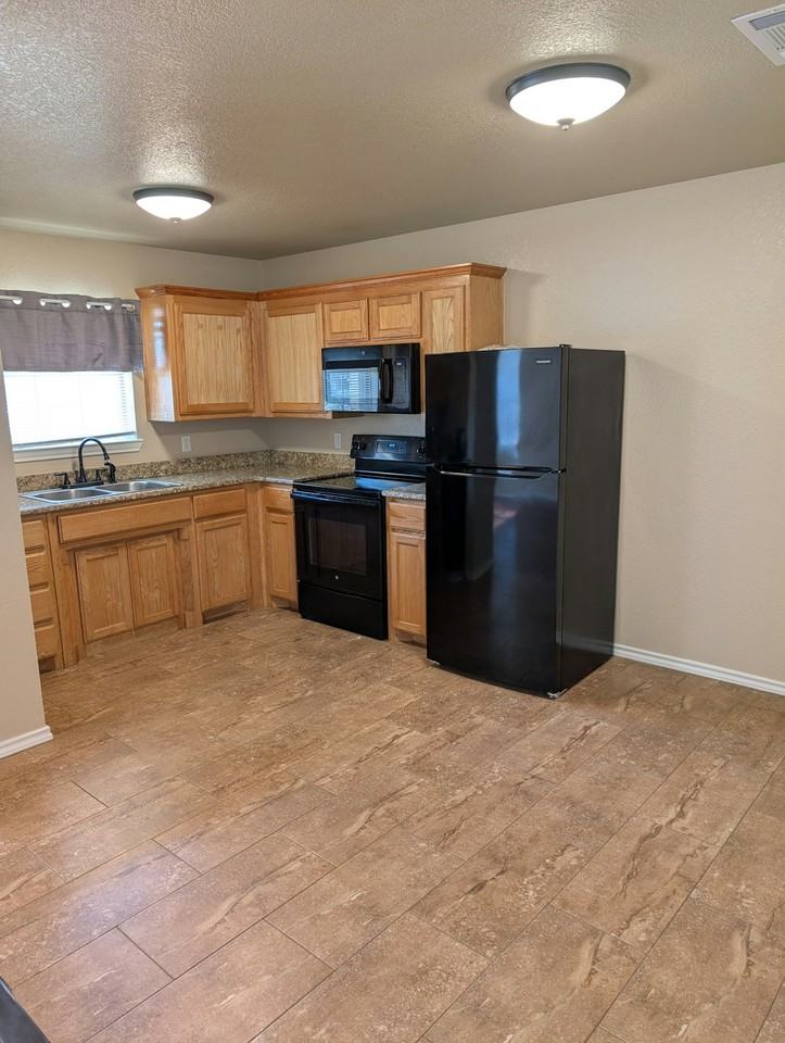 1501 9th Street, Unit 1503 - Photo 6 of 26
