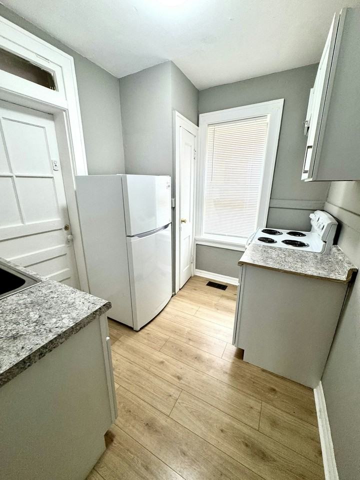 4223 Ellenwood Avenue, Unit 102 - Photo 2 of 17
