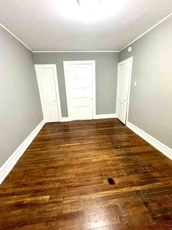 4223 Ellenwood Avenue, Unit 102 - Photo 5 of 17