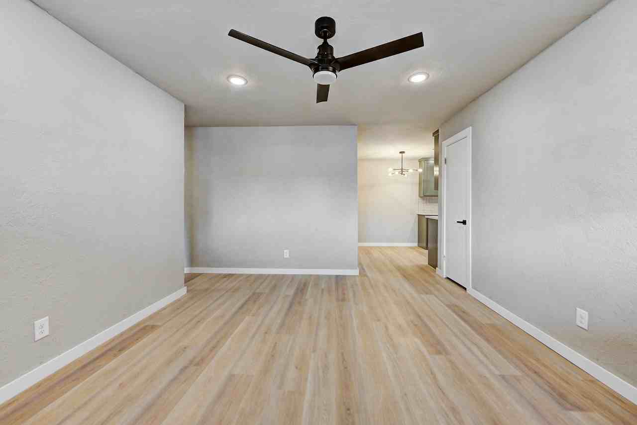 320 Nw 86th St #1 - Photo 2 of 18