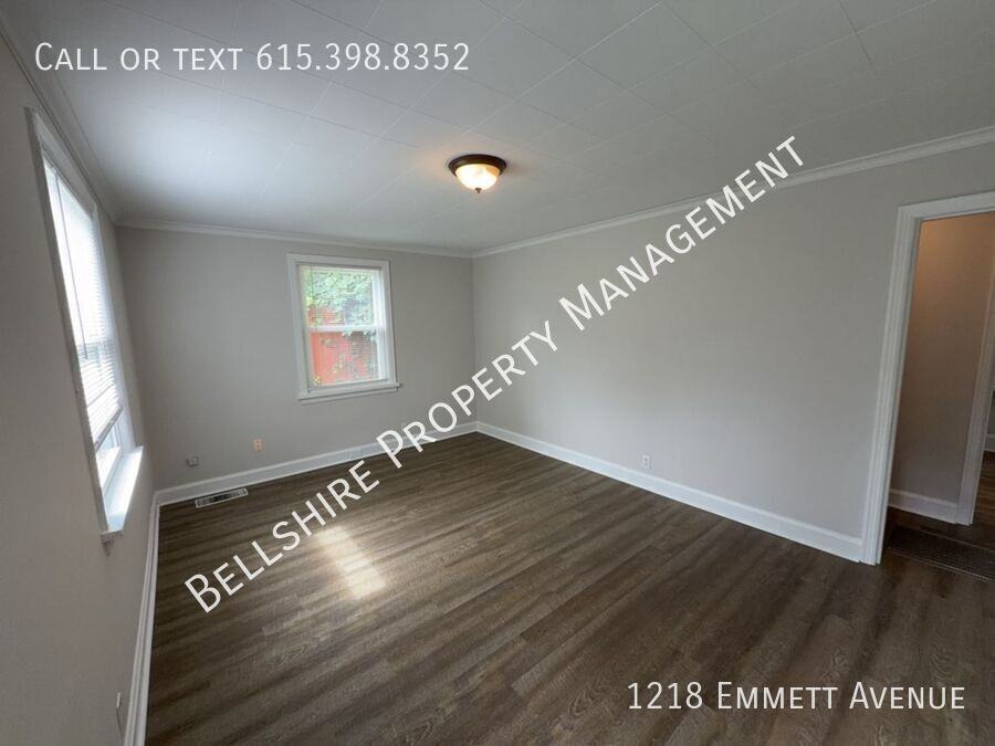 1218 Emmett Ave - Photo 4 of 12