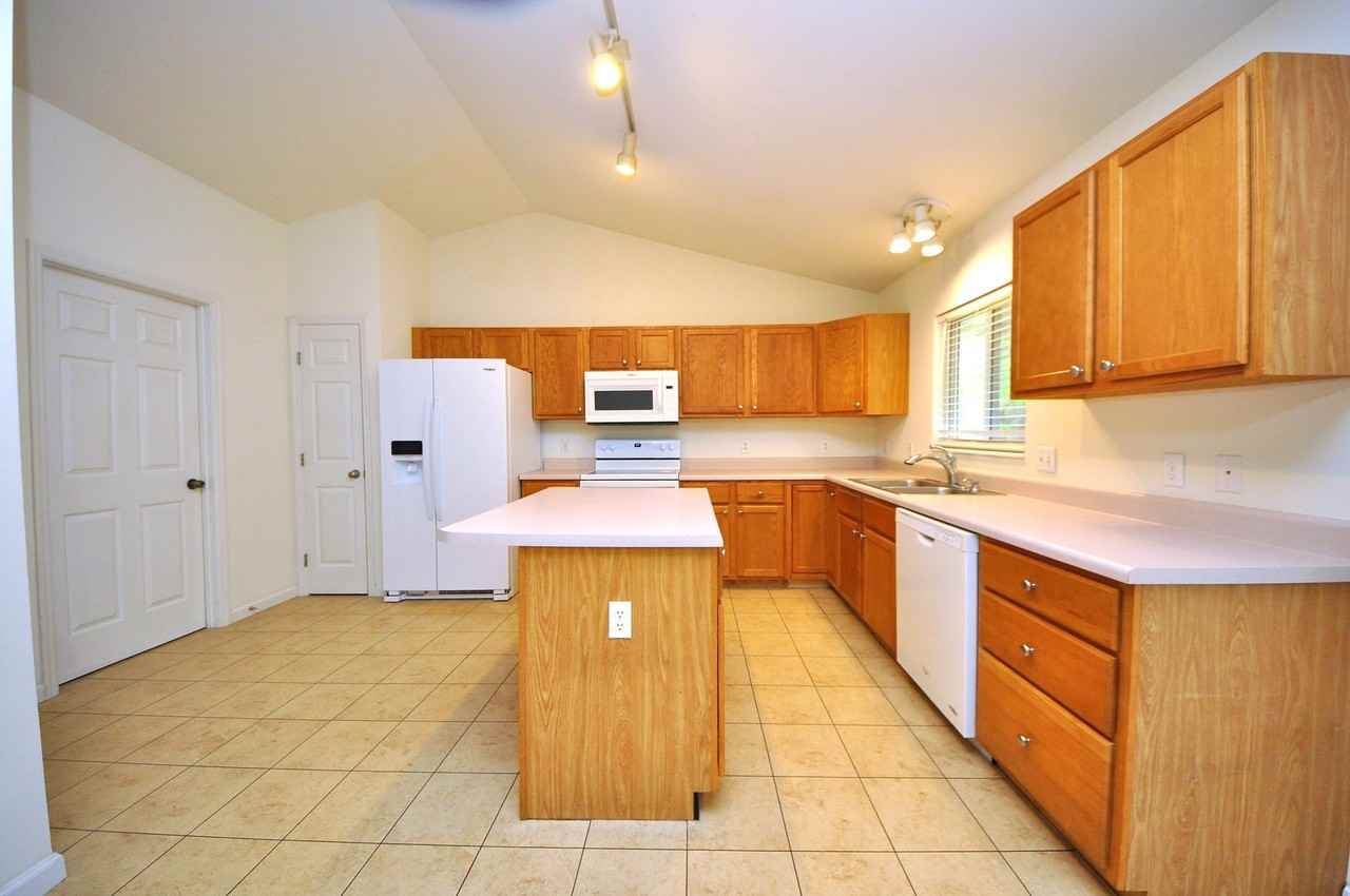 131 Choctaw Dr - Photo 2 of 31