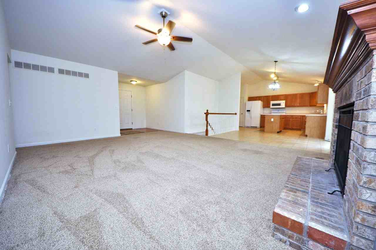131 Choctaw Dr - Photo 4 of 31