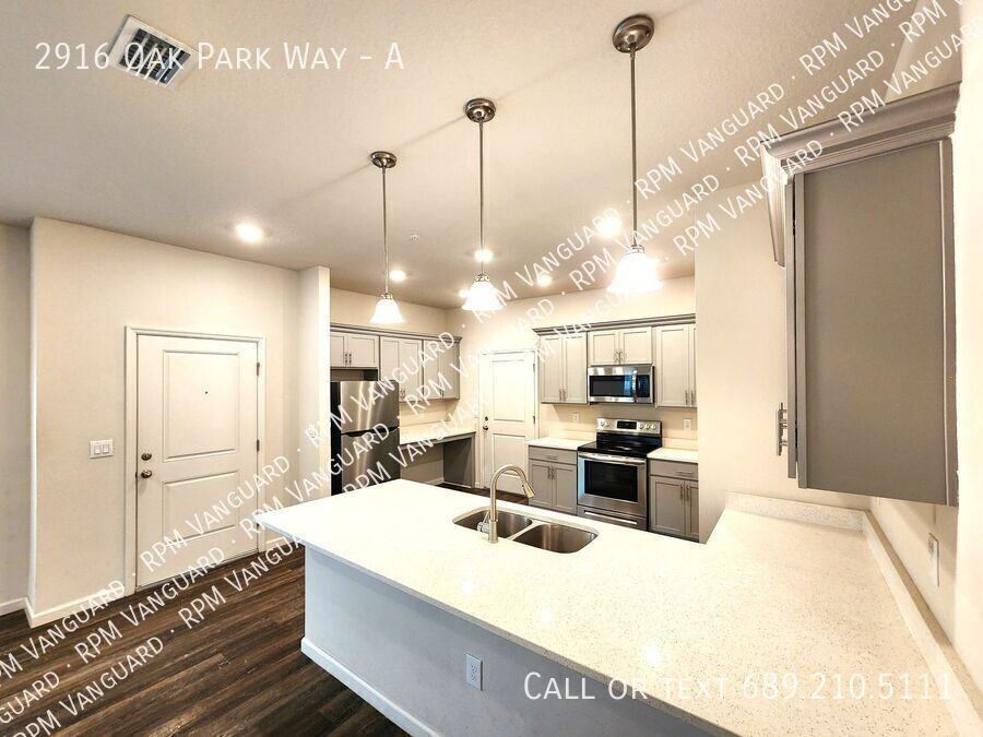 2916 Oak Park Way #A - Photo 2 of 20