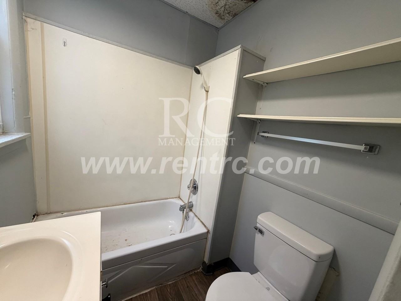 1112B N Gilbert St - Photo 4 of 9