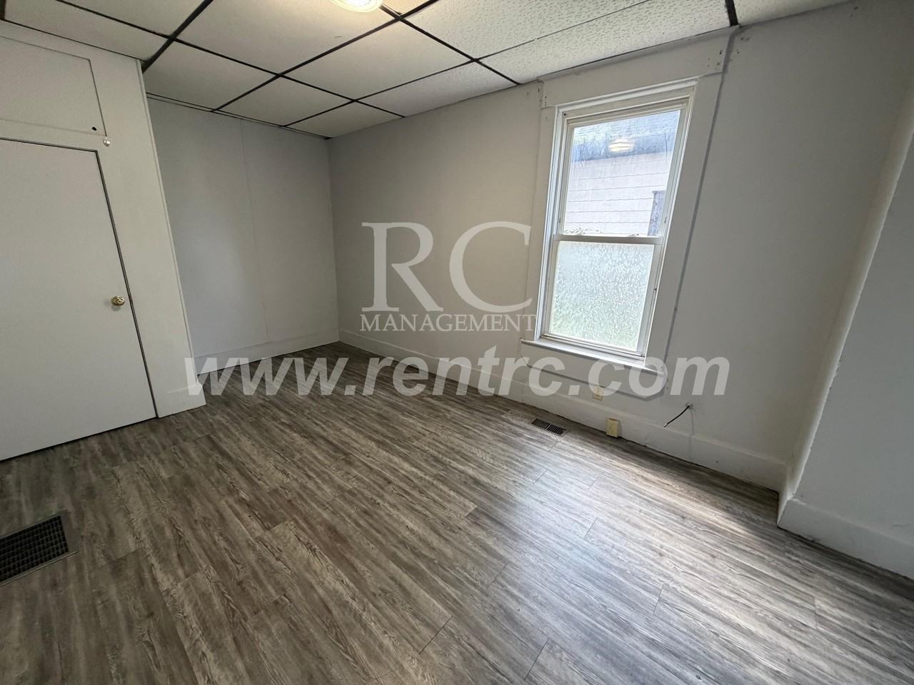 1112B N Gilbert St - Photo 6 of 9