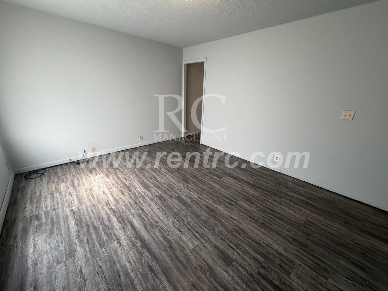 1016 Koehn Dr - Photo 6 of 13