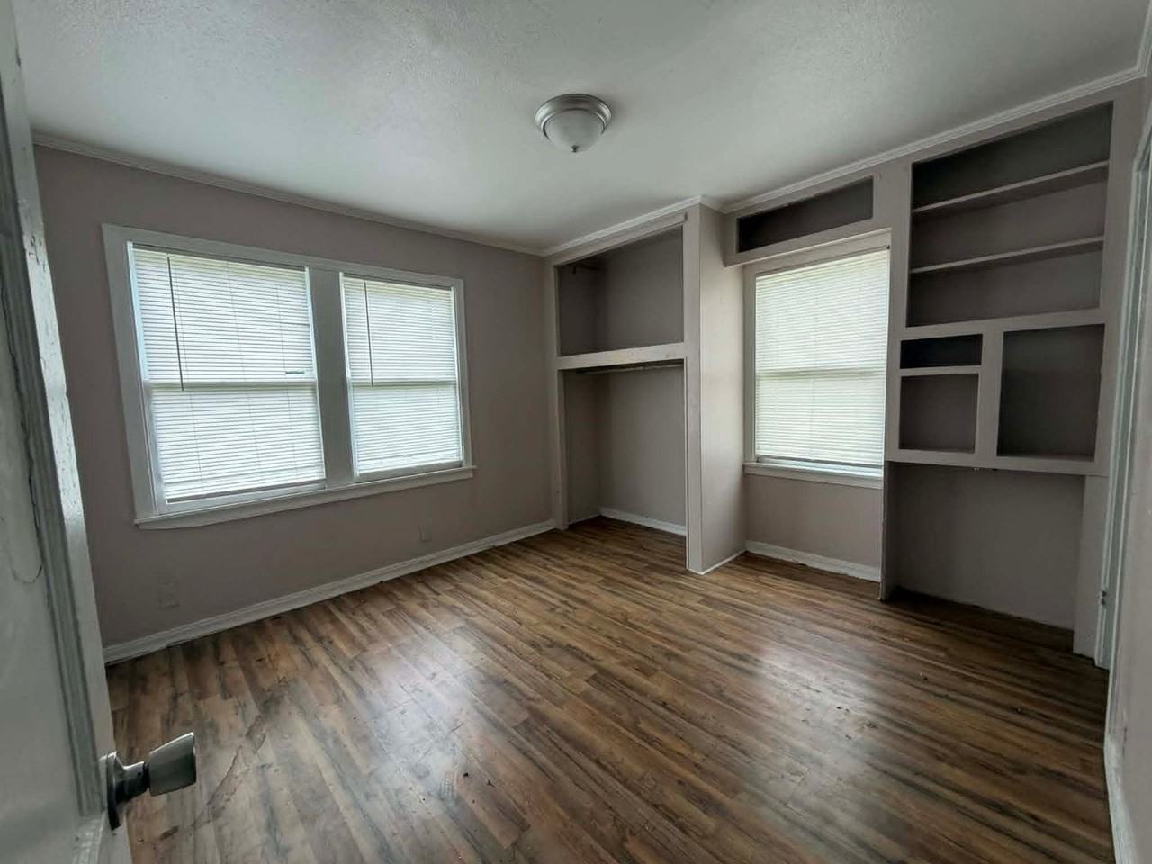 3159 Milton St - Photo 6 of 8
