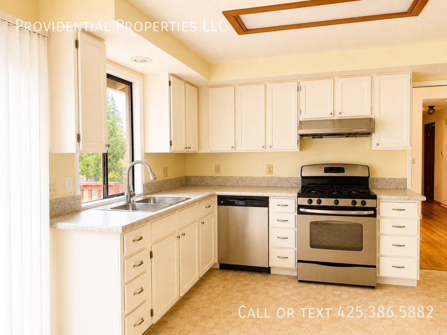 13316 22nd Ave Ne - Photo 4 of 18