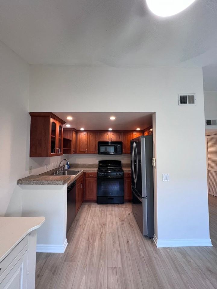 4375 37th St #11 - Photo 6 of 17