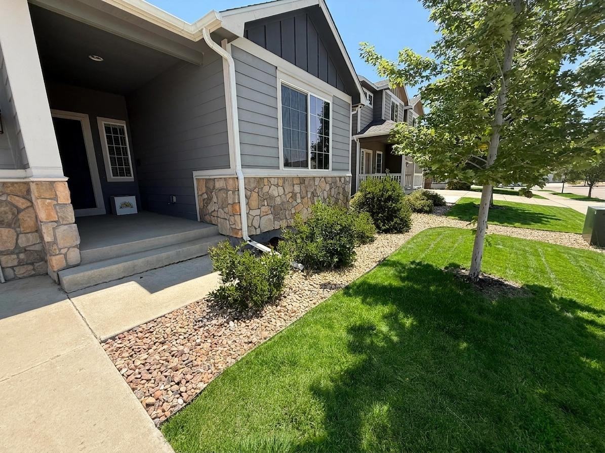 3542 Lissa Dr - Photo 2 of 15